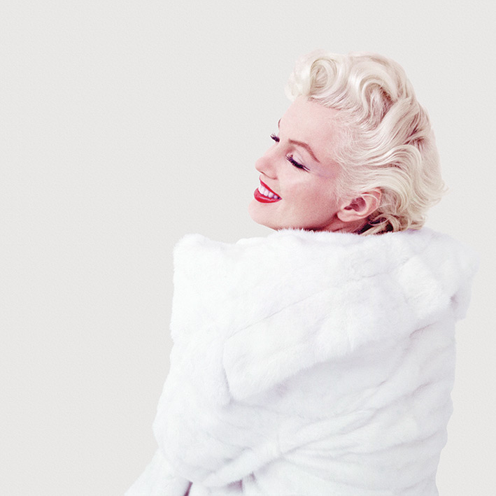 Marilyn Monroe (White Fur) Canvas Print